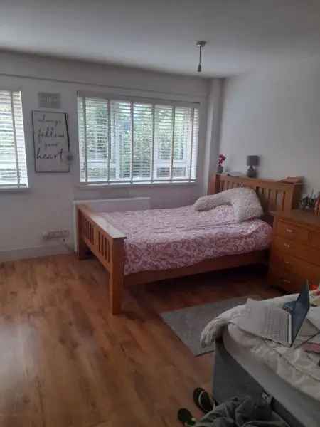 Flat For Rent in London, England