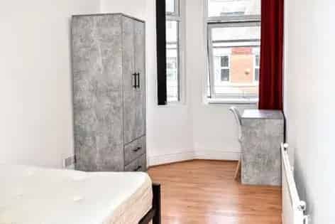 7 Bedroom House 183m² Manchester Student Accommodation All Bills Inclusive