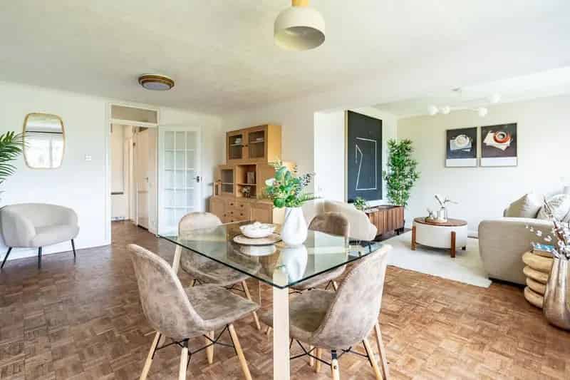 3 Bedroom Flat for Sale in Sneyd Park Bristol