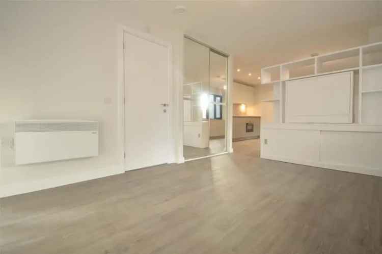 Studio Apartment City Centre Living Near Harbourside Temple Quarter Queen Square