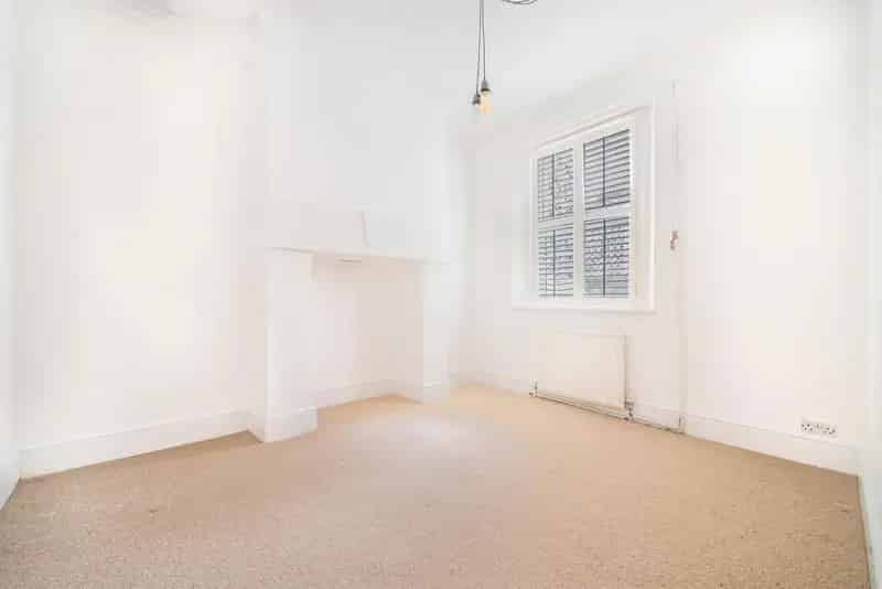 One Bedroom Flat Brockley Chain Free Hilly Fields Transport Links