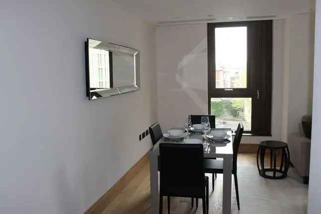 2-Bedroom Apartment Westminster, London SW1P