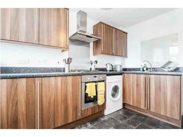 2 bedroom flat  for sale