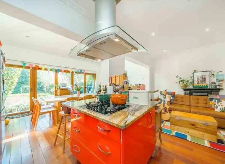 Four Bedroom Semi Detached House Merton Park