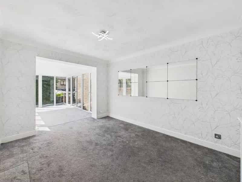 4 Bedroom House To Rent