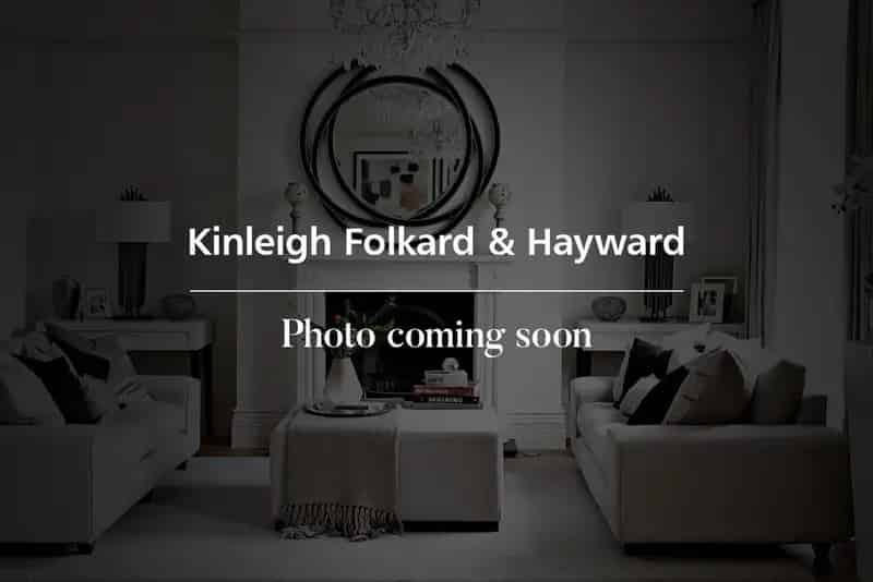 Four Double Bedroom House Near Tooting Bec Common