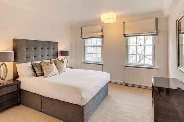 Flat to rent in Pelham Court, 145 Fulham Road, Chelsea, London SW3