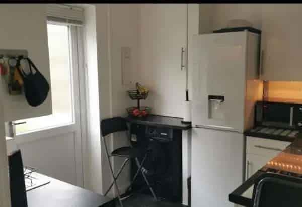 2 Double Bedroom House Near Schools and Amenities