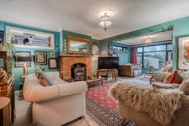 Detached Villa in Peaceful Cul-de-sac - Family Home