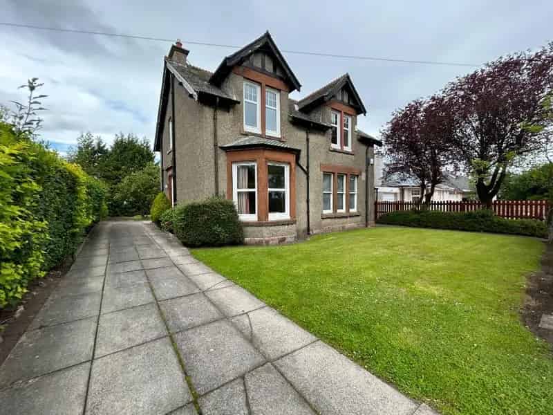 4 Bedroom Duplex To Rent Edinburgh
