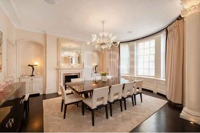 Flat for sale in Park Street, London W1K