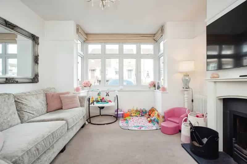 Five Bedroom Family Home in Manor Estate