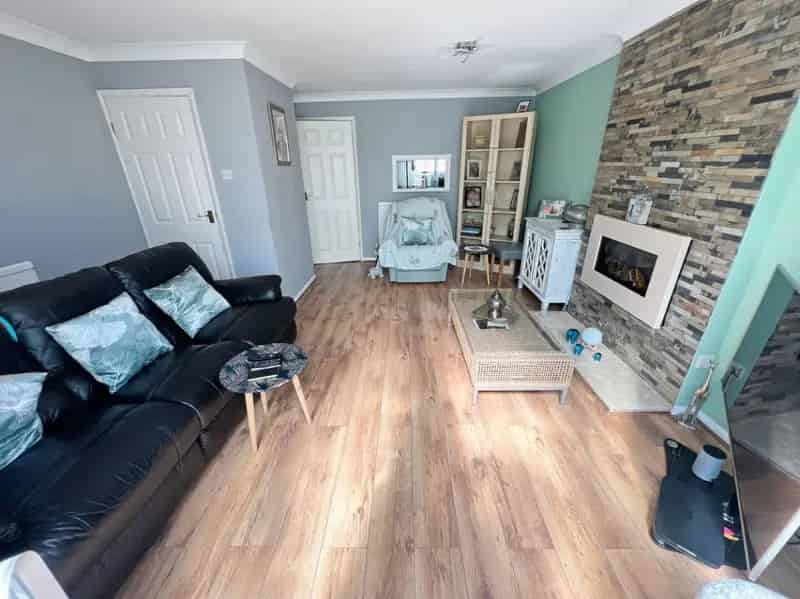 3 bed house for sale