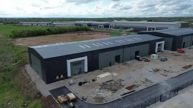 Detached Industrial Unit 25674 sq ft LeaseholdFreehold