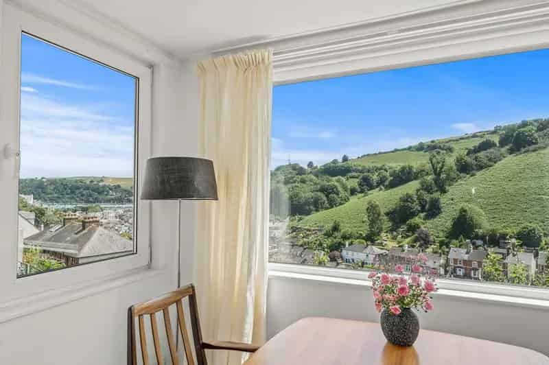 1 Bed Apartment in Dartmouth with River Views