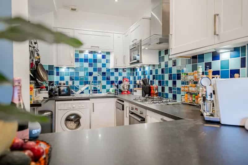 2 Bedroom Tenement Apartment Shawlands Glasgow