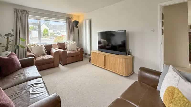 2 Bedroom Bungalow For Sale Warminster