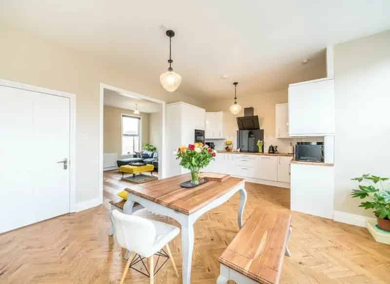 Edwardian Split Level Flat near Richmond Station