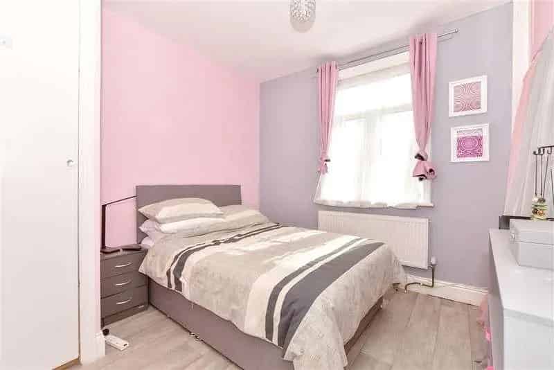1 Bed Flat for Sale London Road