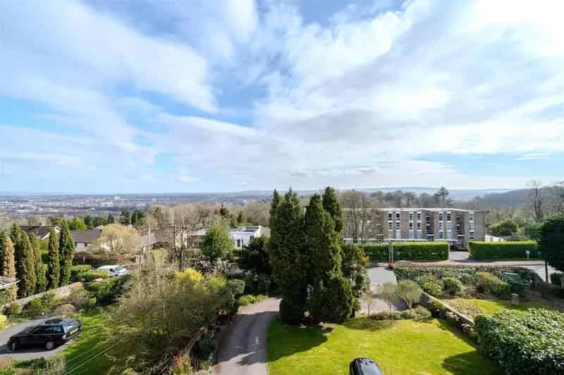 2 bedroom house for sale