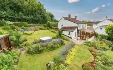 Grade II Listed Cottage Devon Tranquil Rural Living Near Amenities