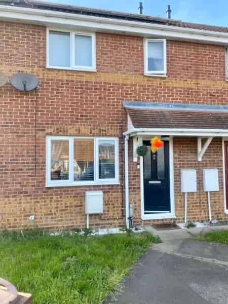 2 Double Bedroom House with Off-Street Parking and Solar Panels