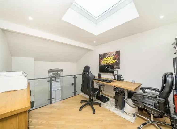 Spacious 3-Bedroom House Near Peckham Rye