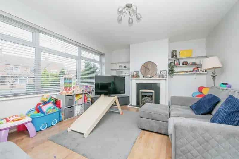3 Bed Semi Detached House For Sale