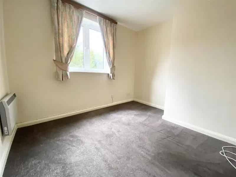 2 Bedroom Apartment to Rent Waterside Development