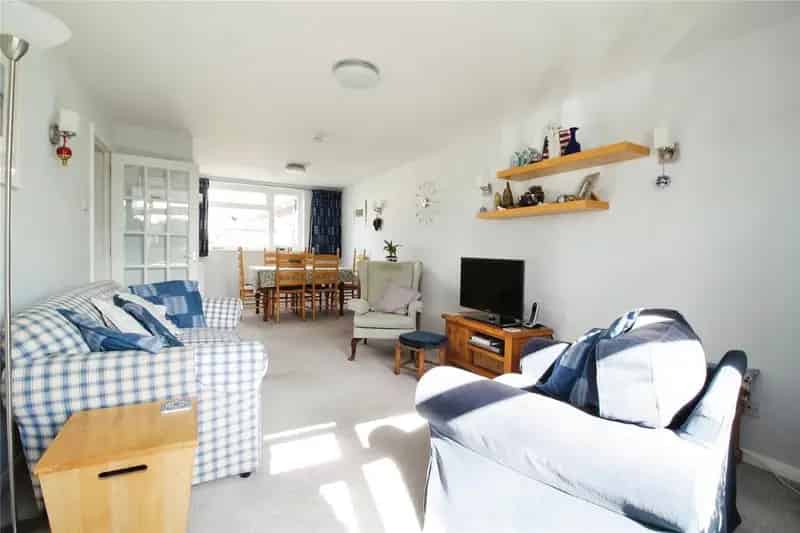 3 Bedroom Apartment for Sale in Cirencester GL7