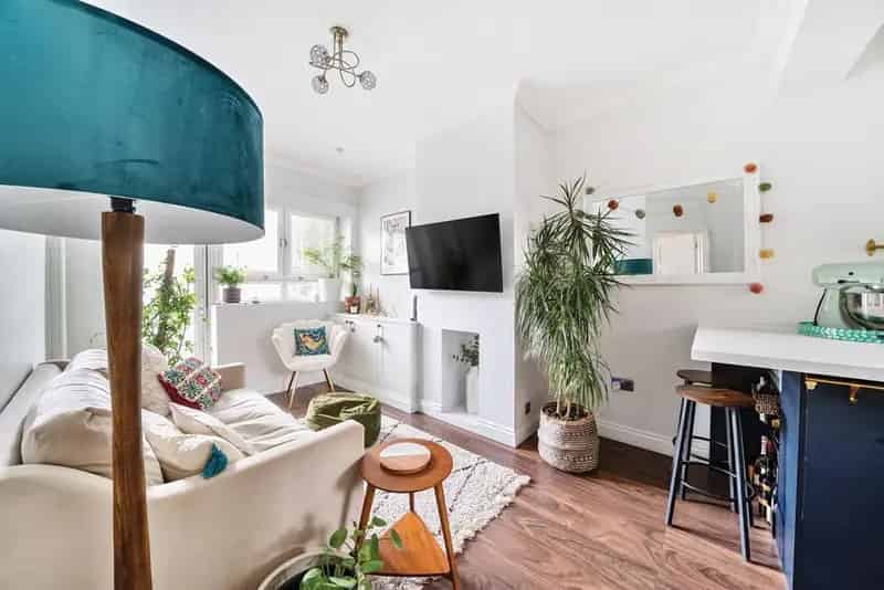 Flat For Sale , London, England