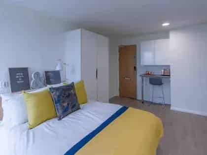 1 Room Flat 64 m² Cardiff Platinum Cozy Ensuite