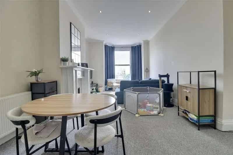 3 Bed Seafront Apartment Southsea