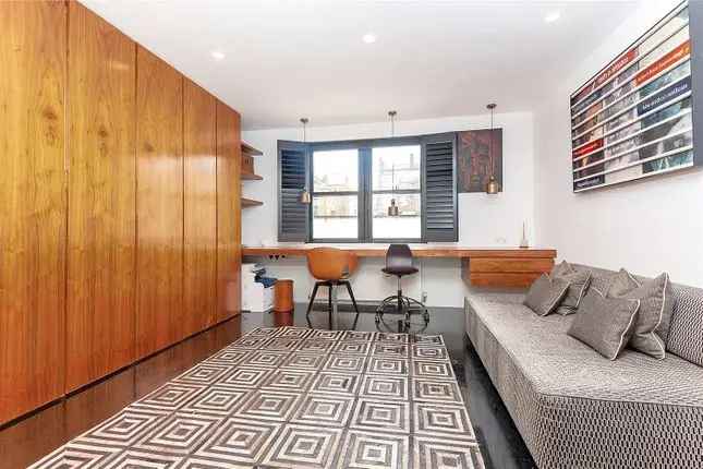 Terraced house to rent in Queen's Gate, London SW7