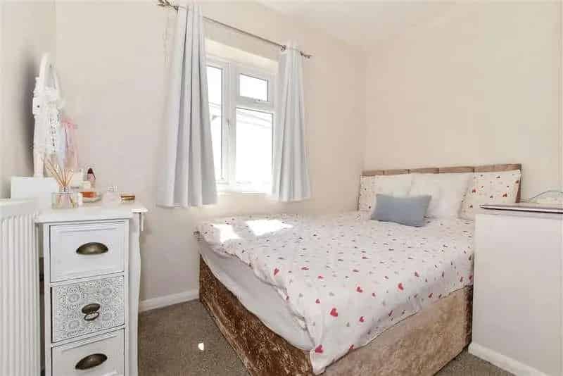 3 Bed Semi-Detached House For Sale