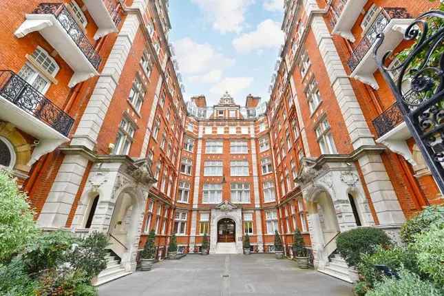 Flat for sale in Alexandra Court, 171-175 Queen's Gate, South Kensington, London SW7