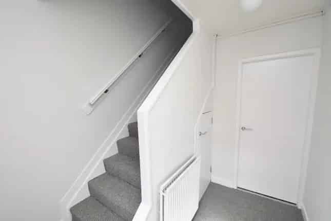 2 Bed Mid Terrace House for Sale Milton Glasgow