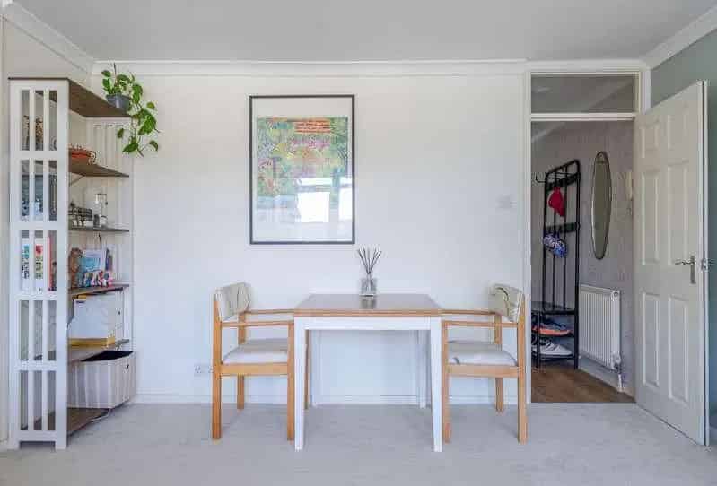 2 Bed Flat for Sale in Bath with Balcony and Garage