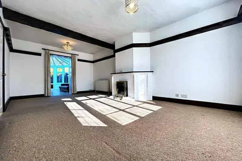Two Bedroom Bungalow in Sompting Village Zero Deposit Available