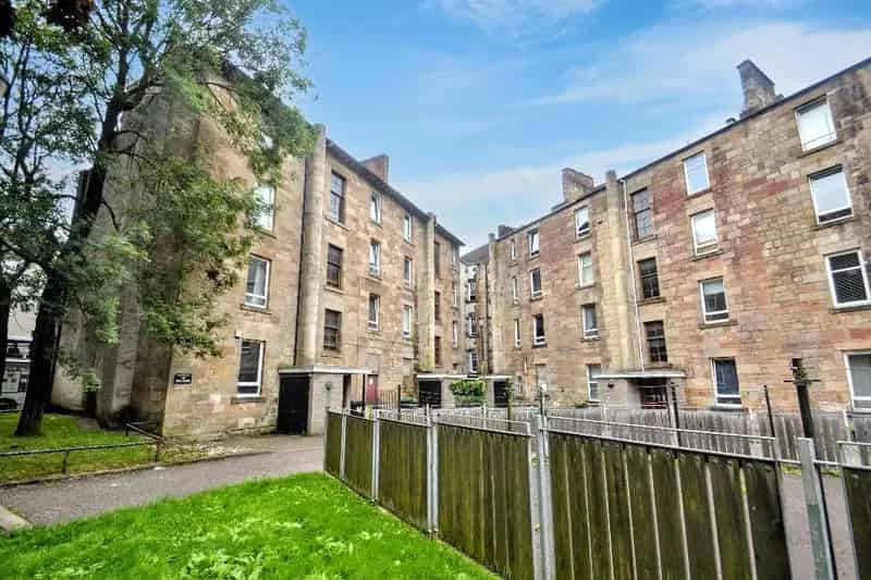 1 Bedroom Flat for Sale in Scotland