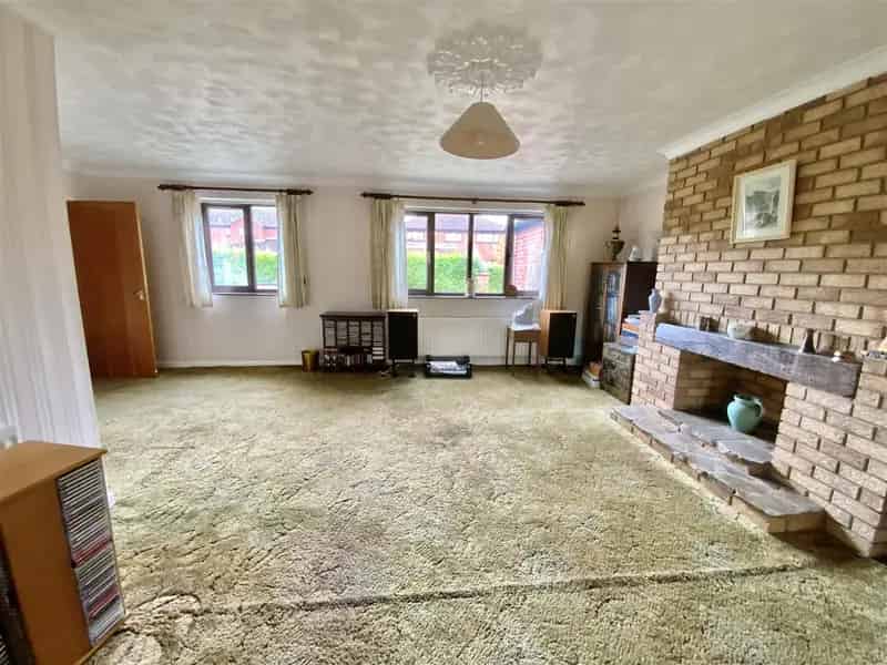 5 Bedroom Detached House for Sale Tudor Gardens Stony Stratford