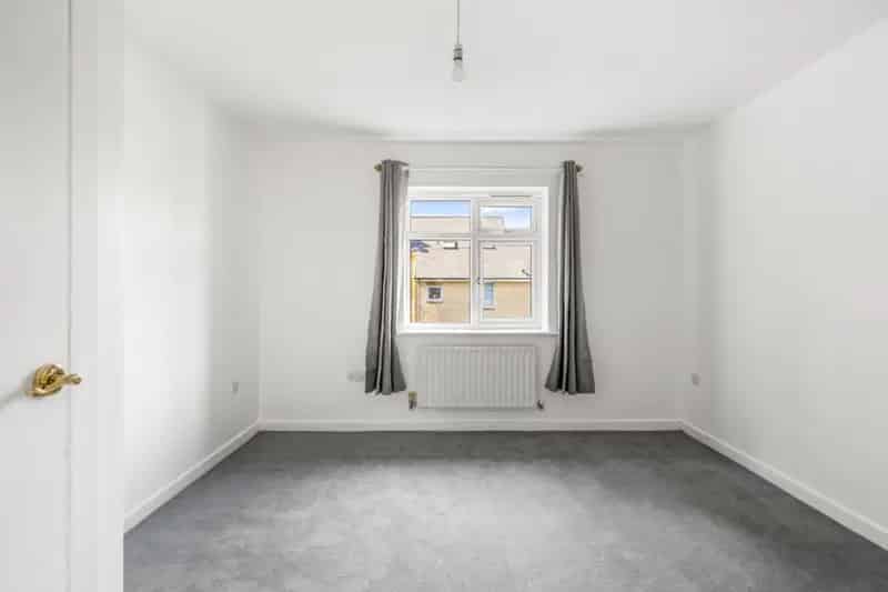 2 bedroom Flat
 To Rent