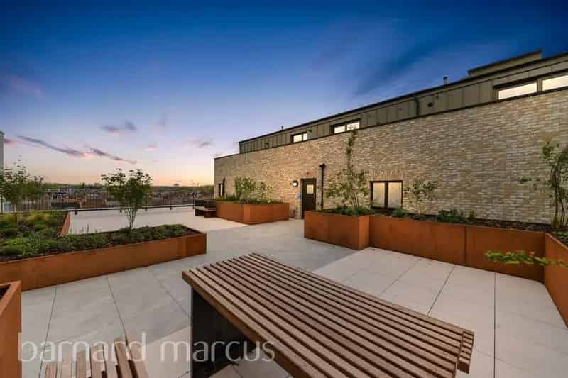 753 Sqft 2 Bed 2 Bath Apartment with Private Balcony Near Tube