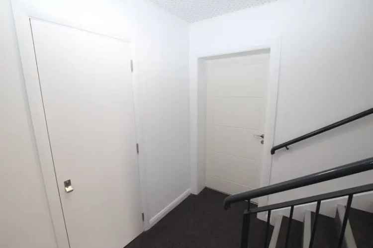 2 Bedroom Flat for Sale Belfast County Antrim BT15