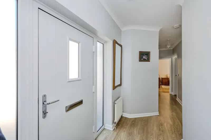 2 bedroom detached bungalow