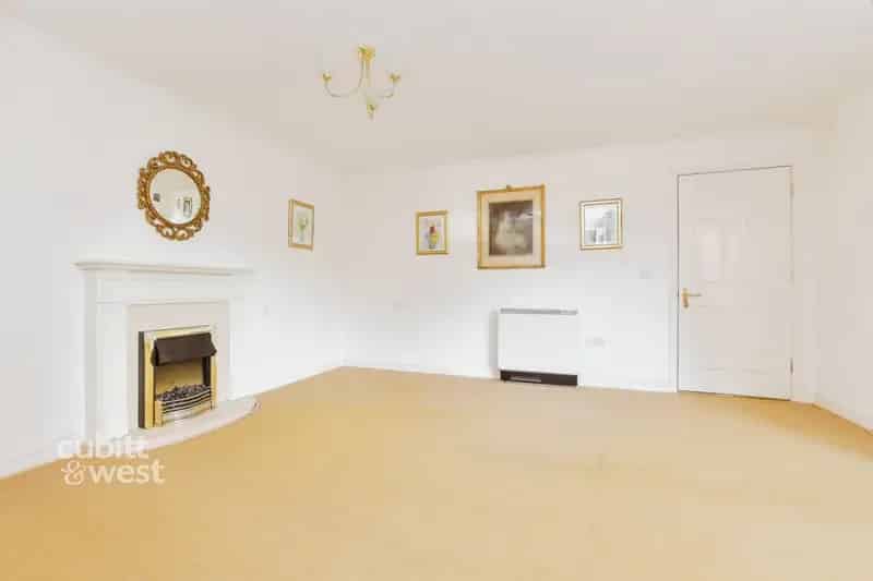 Retirement Apartment for Rent Over 60s Only