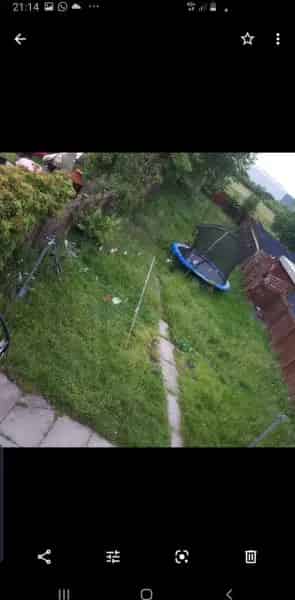 Semi Detached House Large Gardens New Kitchen Wardrobe
