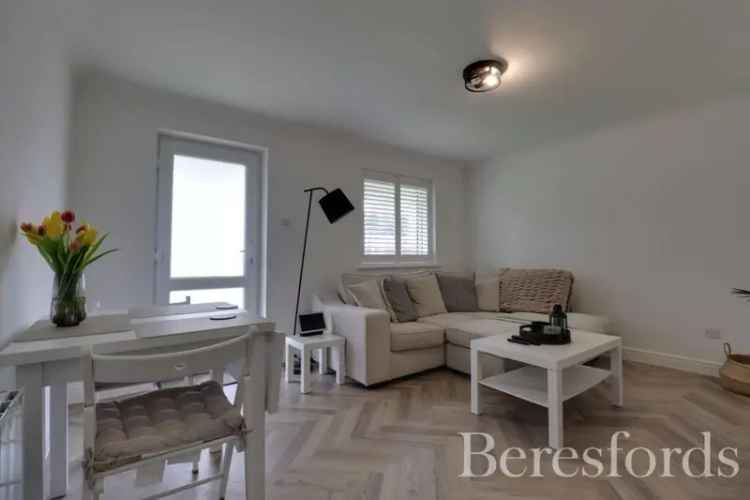 1 Bedroom Maisonette For Sale Modern Interior