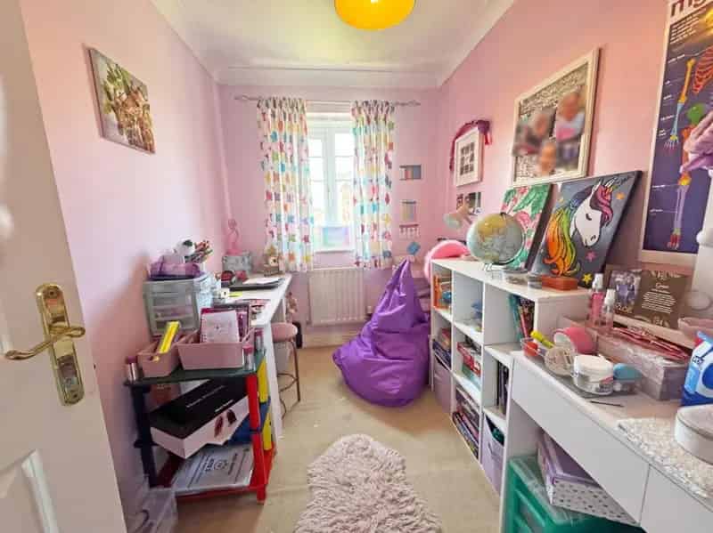 3 Bed Semi-Detached House for Sale in Desborough