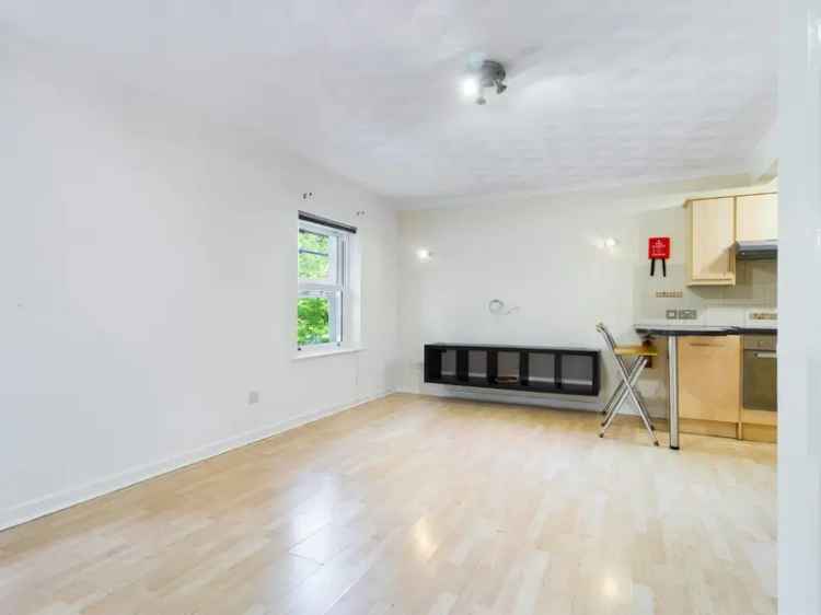 Flat For Rent in Swansea, Wales